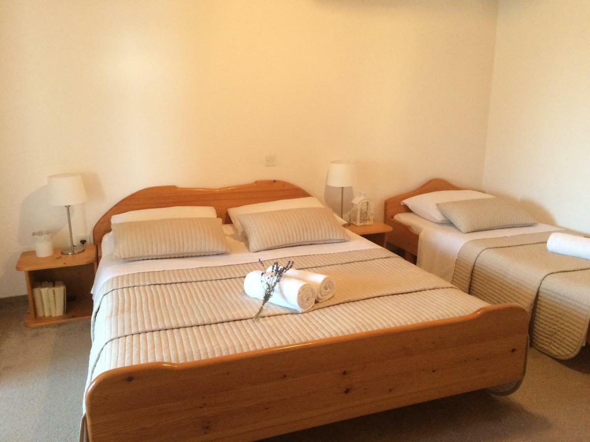 Apartments Villa Jusup Starigrad Paklenica Ngoại thất bức ảnh